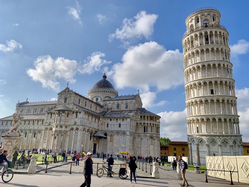 From Florence: Private Day Tour to Pisa and Cinque Terre - Pisas Iconic Landmarks