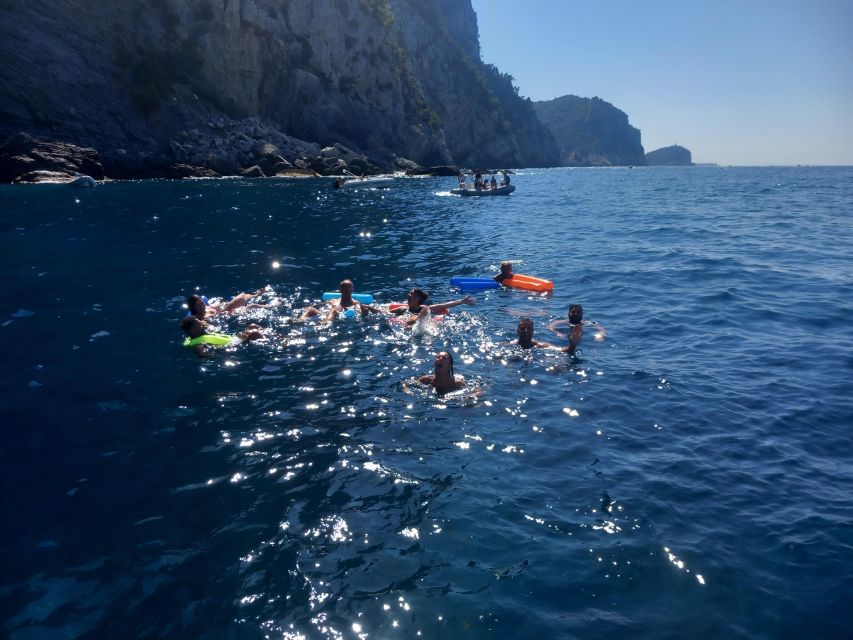 Portovenere: Private Boat Trip to the Islands With a Meal - Inclusions and Activities