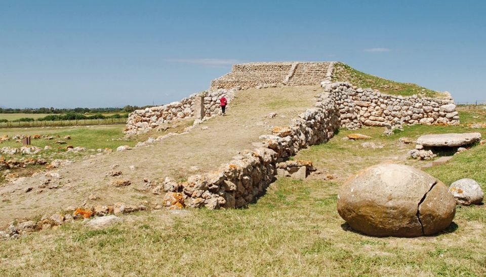 Cagliari: Castelsardo & the Sardinian Pyramide Private Tour - Discovering Prehistoric Sardinia