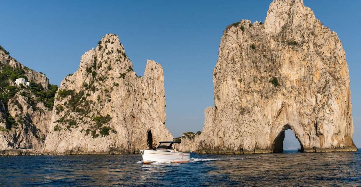 Positano: Boat Tour of Capri With Drinks and Snacks - Key Points