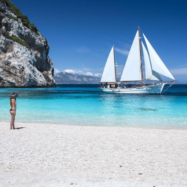 Cala Gonone: Sailing Ship Tour Around the Gulf of Orosei