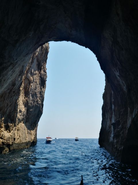 Capri: Boat Tour Around Capri With Faraglioni and Grottos - Exclusive and Personalized Experience