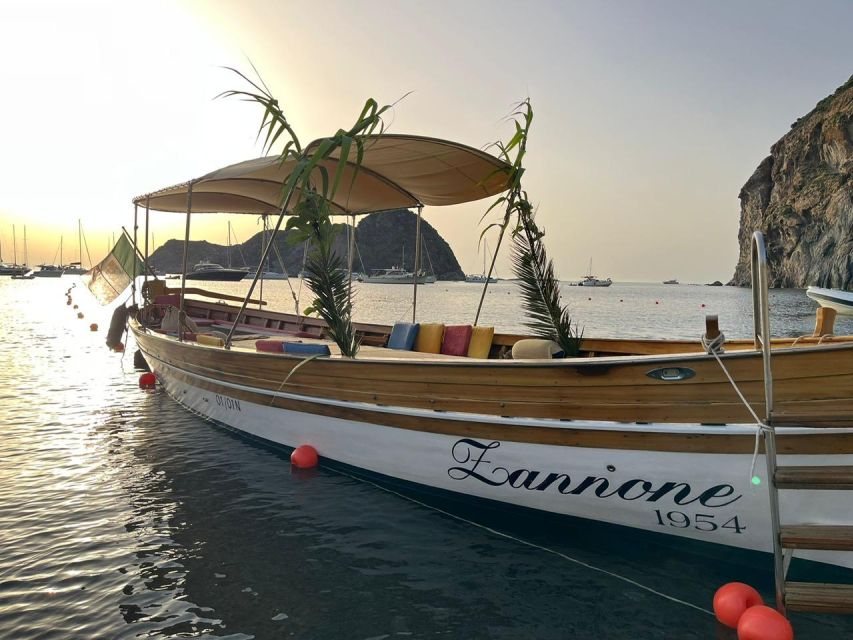 Ponza: Boat Excursion on Board Zannone 1954 - Historic Wooden Boat Zannone 1954