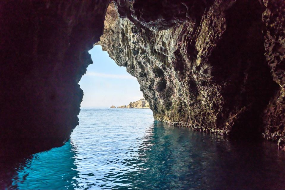 Taormina: Isolabella Catamaran Rental - Catamaran Features
