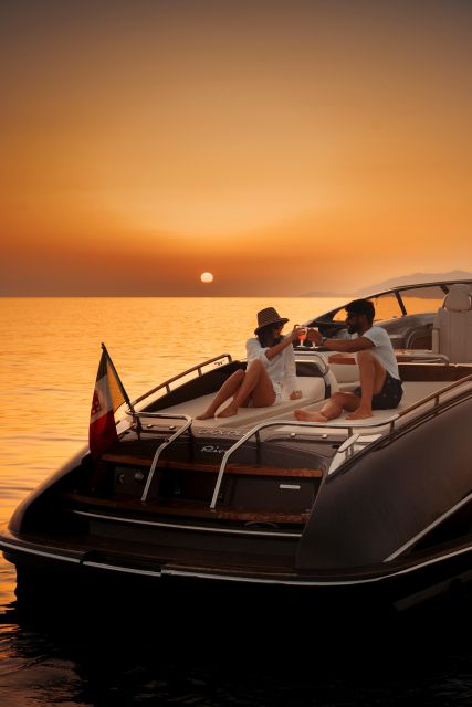 Capri: Sunset & Champagne Cruise via Riva 44 Speedboat - Key Points